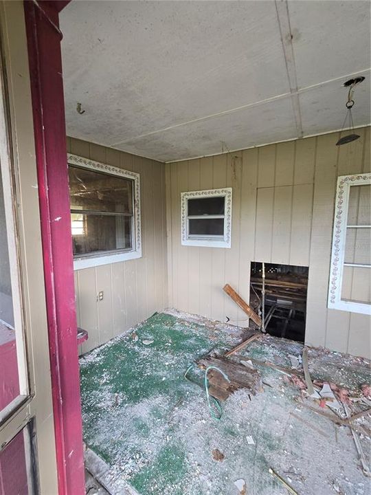 待售: $125,000 (3 贝兹, 2 浴室, 1336 平方英尺)