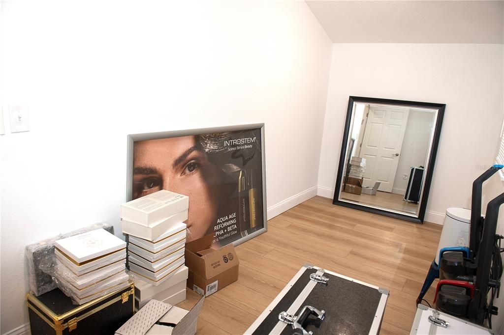 На продажу: $2,500,000 (0 спален, 0 ванн, 1947 Квадратных фут)