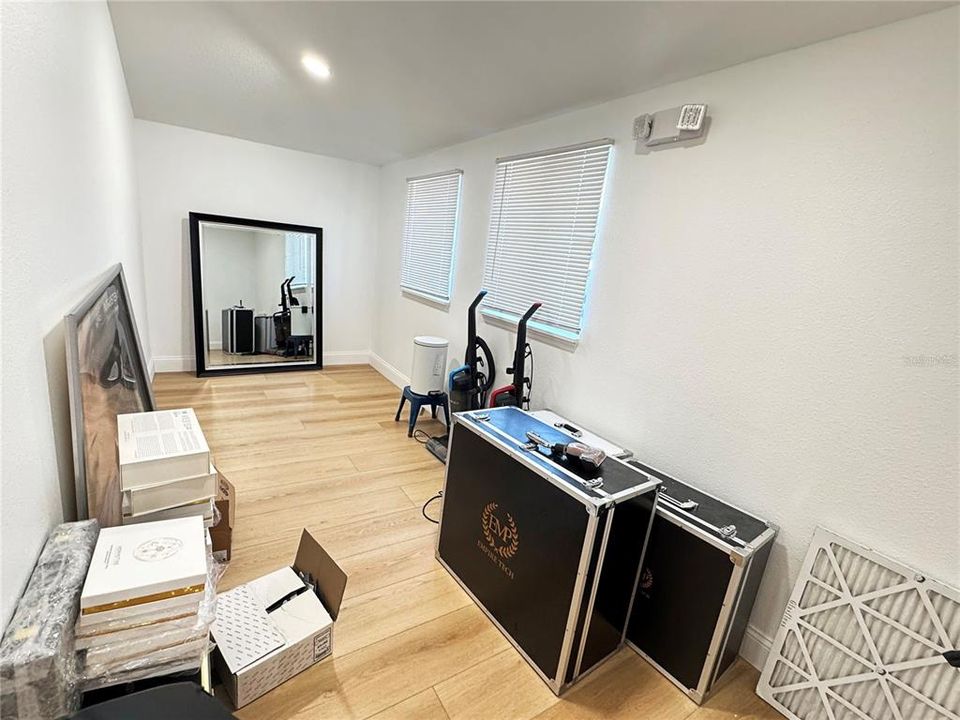 На продажу: $2,500,000 (0 спален, 0 ванн, 1947 Квадратных фут)