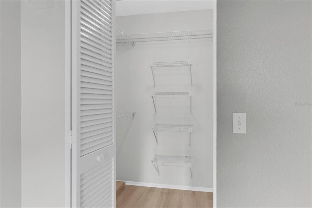 En Venta: $159,900 (2 camas, 2 baños, 1135 Pies cuadrados)