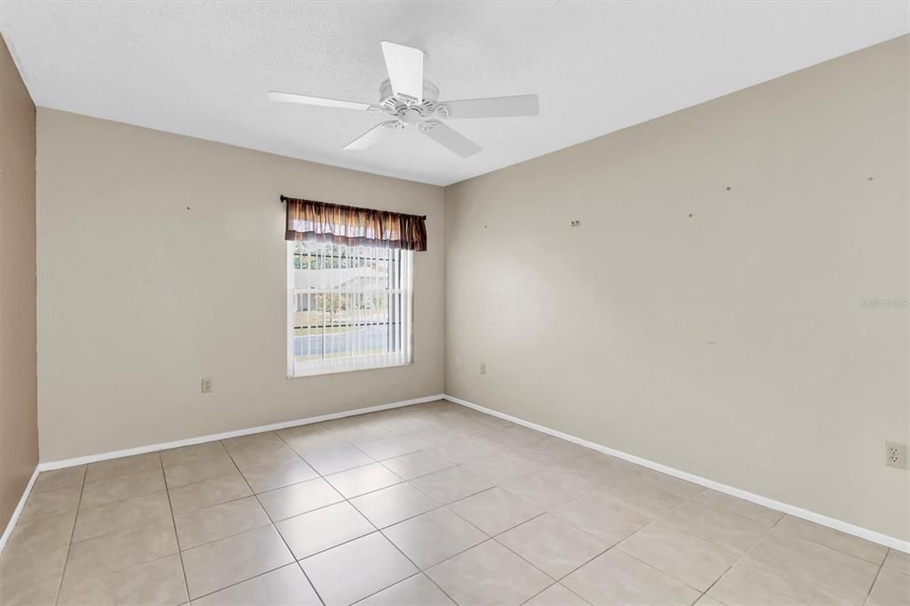 En Venta: $159,900 (2 camas, 2 baños, 1135 Pies cuadrados)