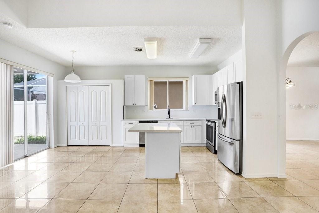 出租: $2,250 (3 贝兹, 2 浴室, 1590 平方英尺)