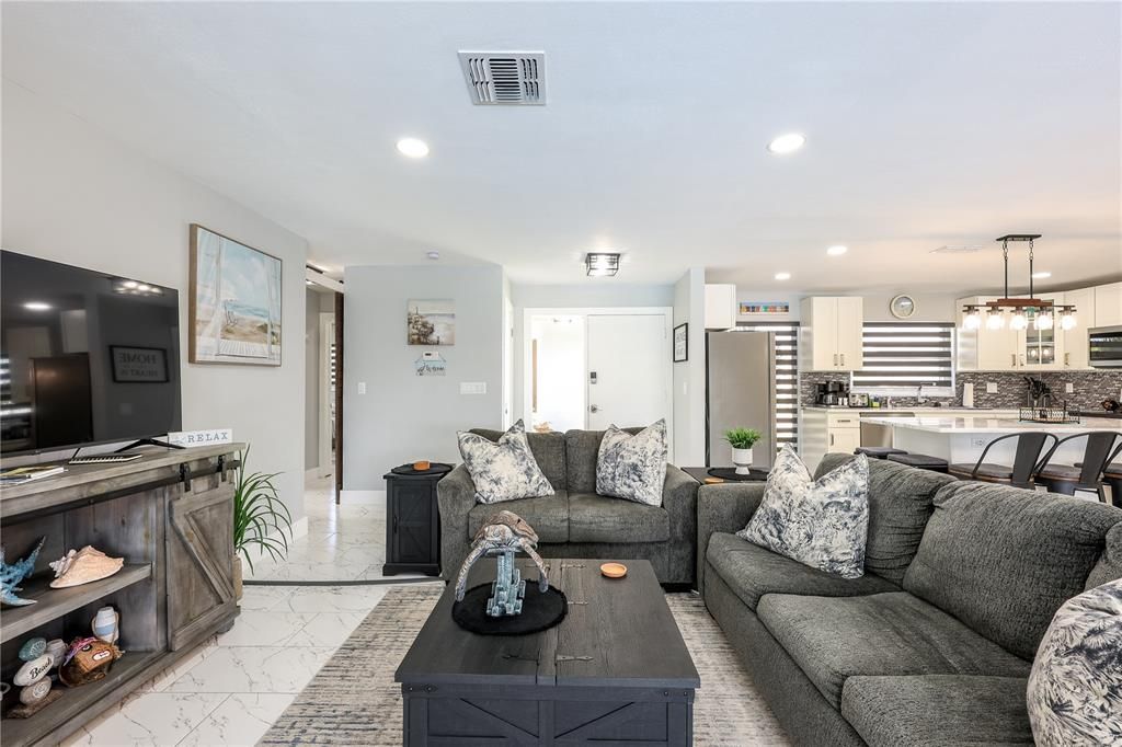 For Sale: $727,300 (3 beds, 2 baths, 1370 Square Feet)