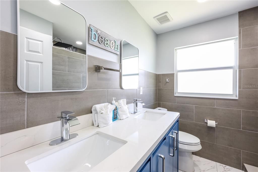 For Sale: $727,300 (3 beds, 2 baths, 1370 Square Feet)