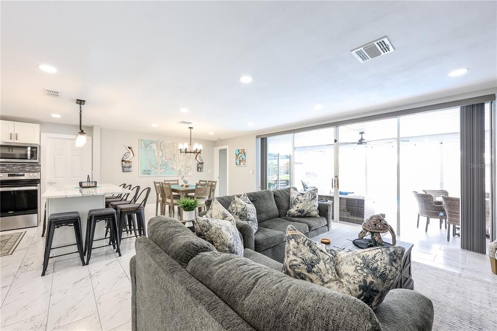 For Sale: $727,300 (3 beds, 2 baths, 1370 Square Feet)