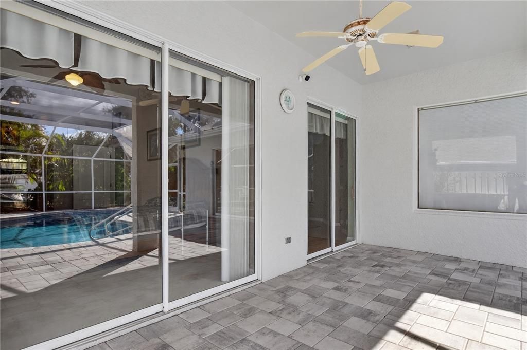 Active With Contract: $639,900 (4 beds, 3 baths, 2133 Square Feet)