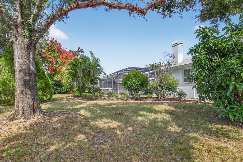 Active With Contract: $639,900 (4 beds, 3 baths, 2133 Square Feet)