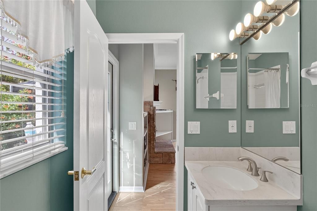 Active With Contract: $639,900 (4 beds, 3 baths, 2133 Square Feet)