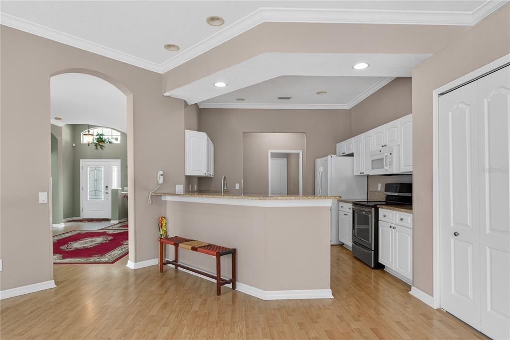 Active With Contract: $639,900 (4 beds, 3 baths, 2133 Square Feet)