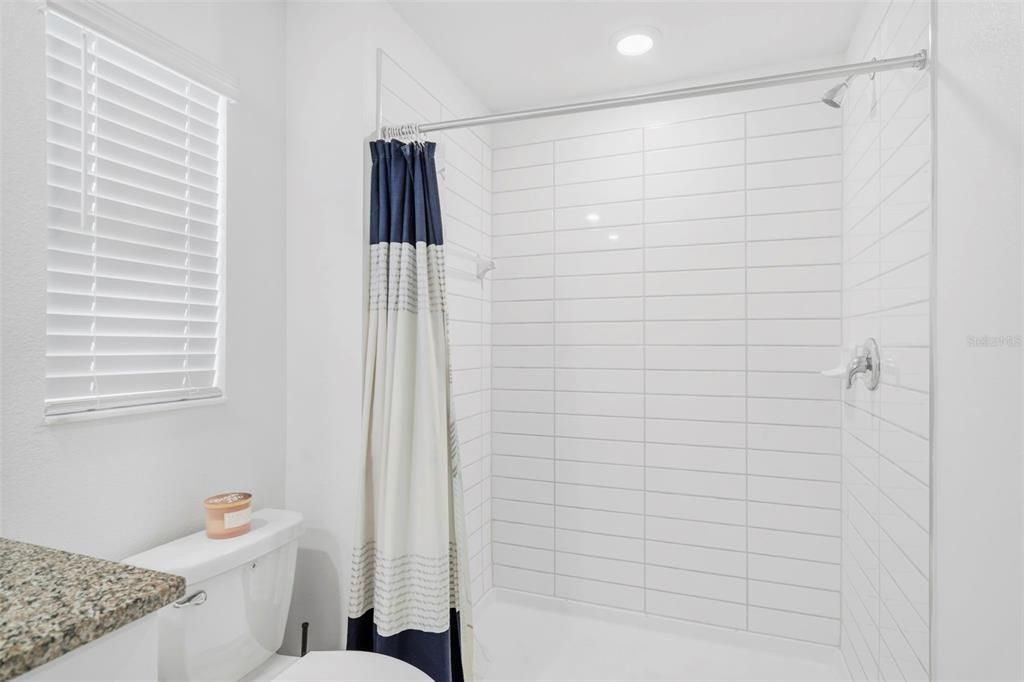 На продажу: $305,000 (2 спален, 2 ванн, 1541 Квадратных фут)