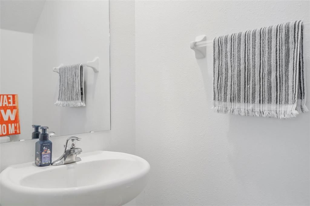 На продажу: $305,000 (2 спален, 2 ванн, 1541 Квадратных фут)