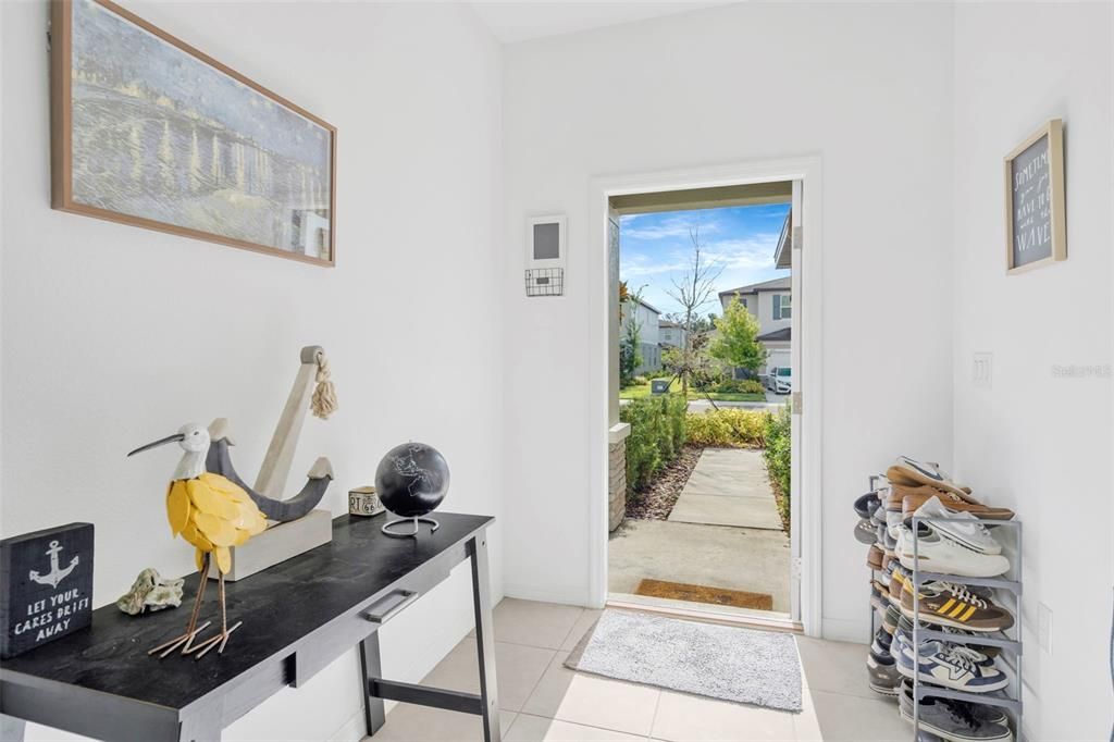 На продажу: $305,000 (2 спален, 2 ванн, 1541 Квадратных фут)