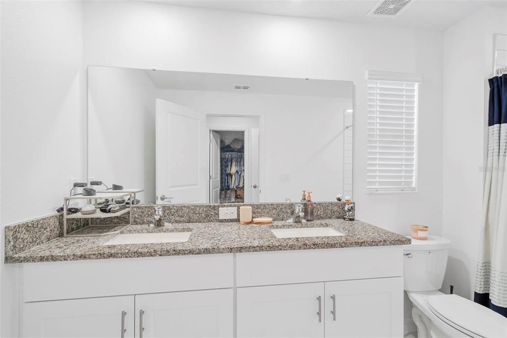 На продажу: $305,000 (2 спален, 2 ванн, 1541 Квадратных фут)