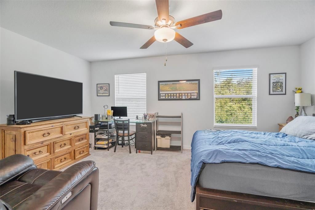 На продажу: $305,000 (2 спален, 2 ванн, 1541 Квадратных фут)