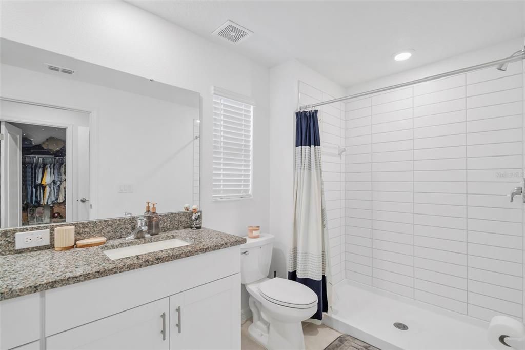 На продажу: $305,000 (2 спален, 2 ванн, 1541 Квадратных фут)