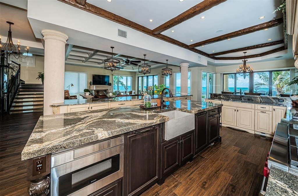 待售: $7,995,000 (5 贝兹, 5 浴室, 4356 平方英尺)