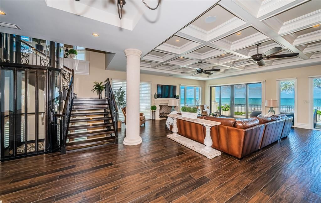 待售: $7,995,000 (5 贝兹, 5 浴室, 4356 平方英尺)