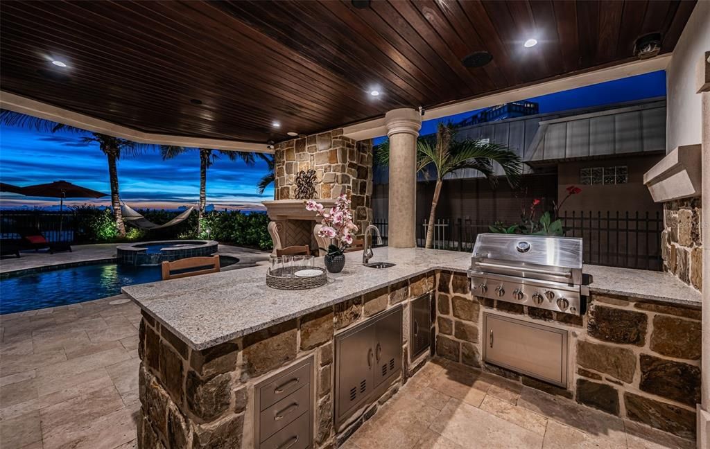 待售: $7,995,000 (5 贝兹, 5 浴室, 4356 平方英尺)