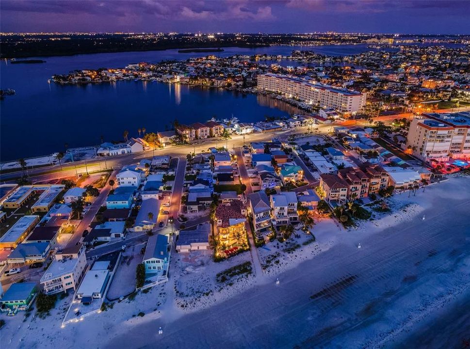 待售: $7,995,000 (5 贝兹, 5 浴室, 4356 平方英尺)