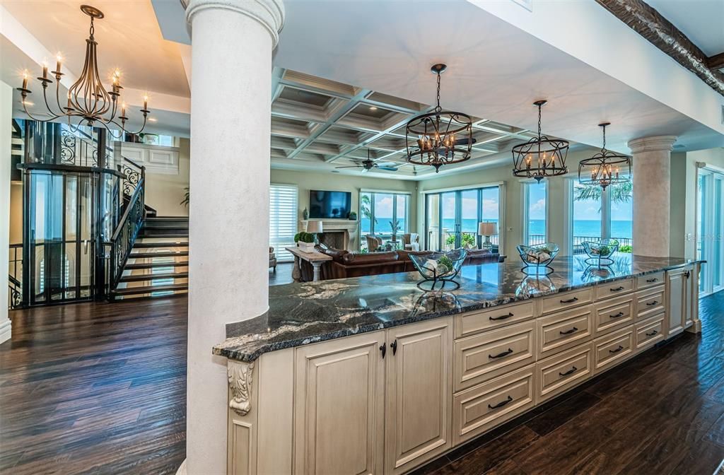 待售: $7,995,000 (5 贝兹, 5 浴室, 4356 平方英尺)