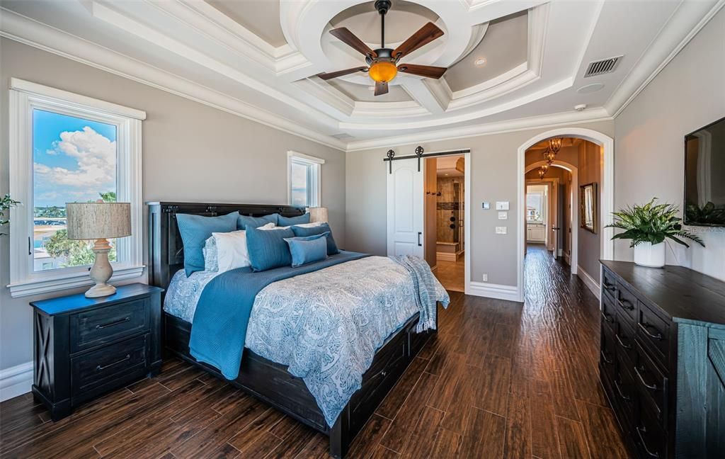 待售: $7,995,000 (5 贝兹, 5 浴室, 4356 平方英尺)