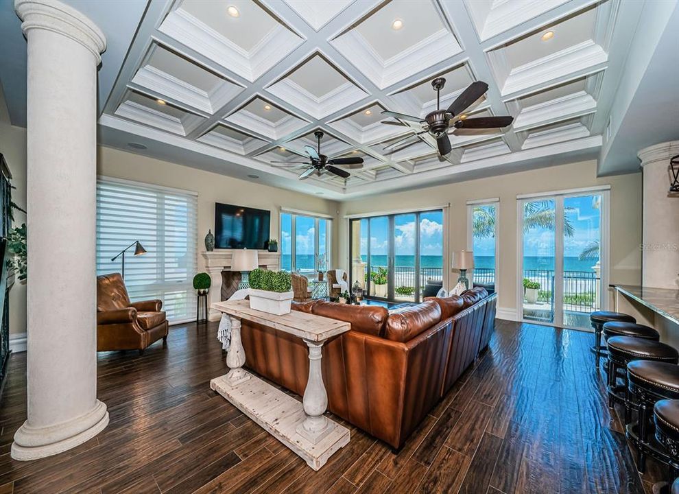 待售: $7,995,000 (5 贝兹, 5 浴室, 4356 平方英尺)