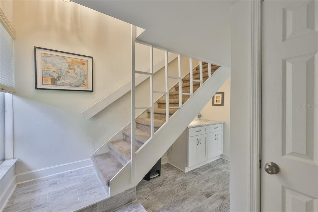 For Sale: $212,000 (2 beds, 2 baths, 1296 Square Feet)