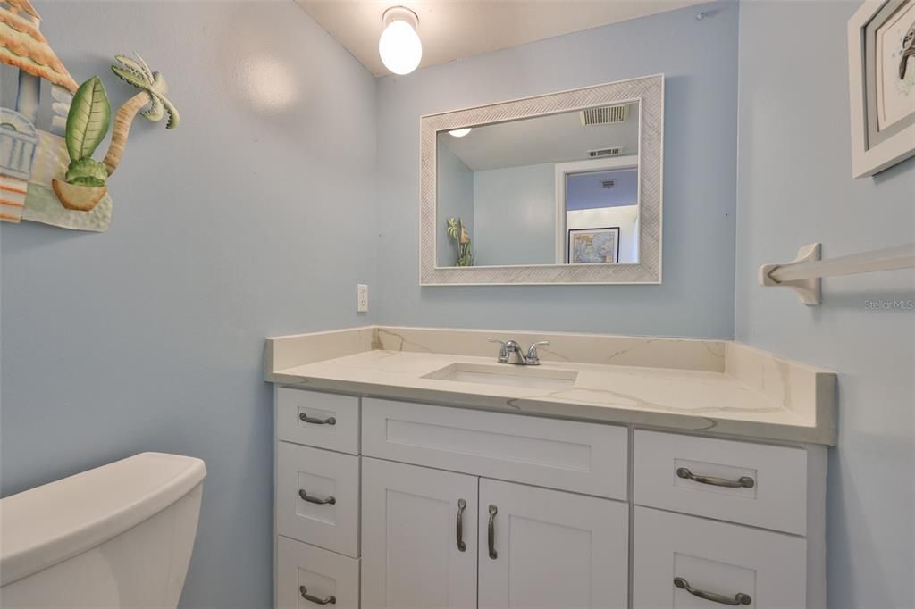 For Sale: $212,000 (2 beds, 2 baths, 1296 Square Feet)