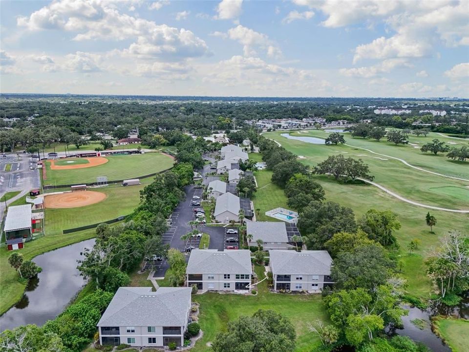 На продажу: $295,000 (2 спален, 2 ванн, 1334 Квадратных фут)