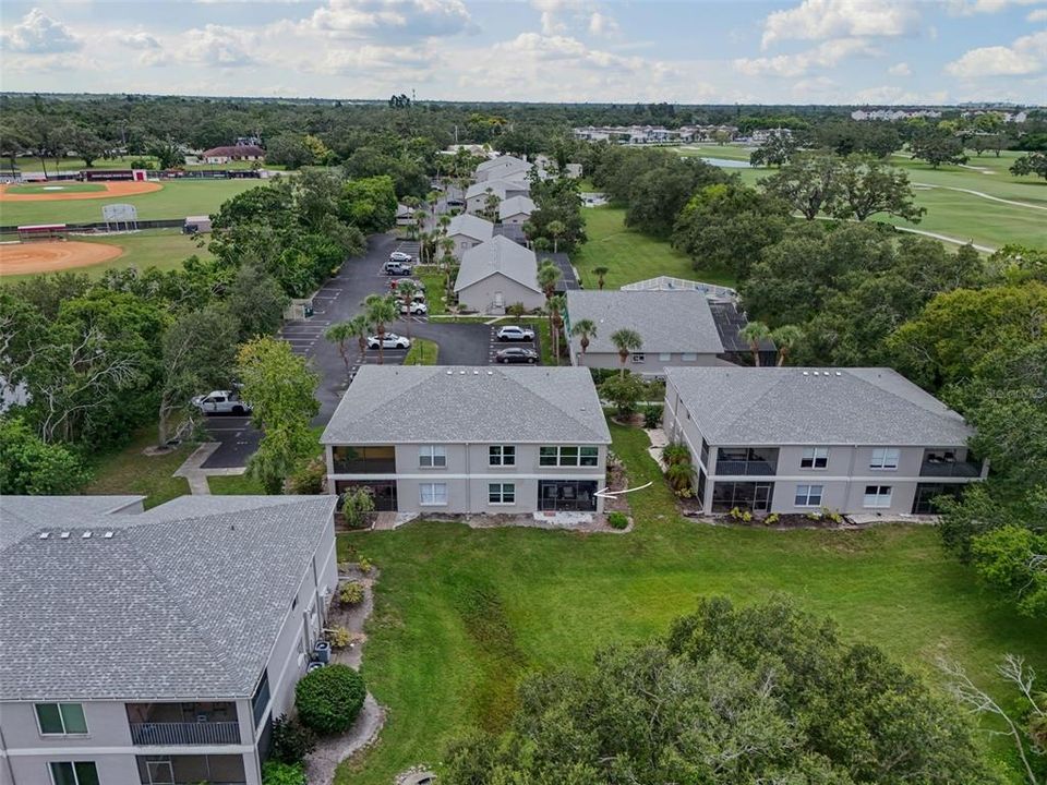 На продажу: $295,000 (2 спален, 2 ванн, 1334 Квадратных фут)