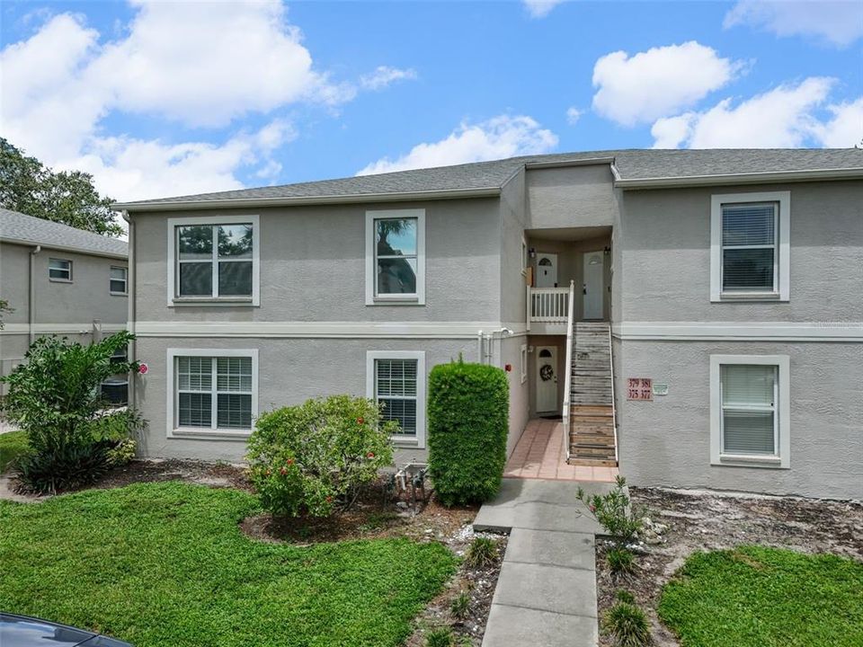 На продажу: $295,000 (2 спален, 2 ванн, 1334 Квадратных фут)