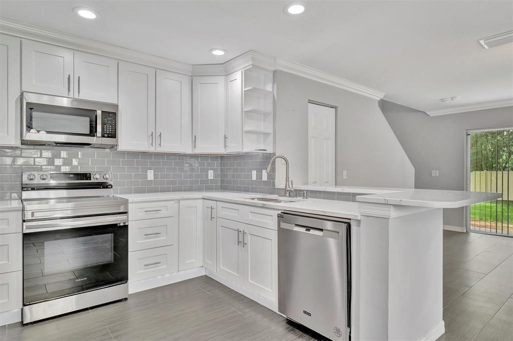 En Venta: $279,000 (3 camas, 2 baños, 1573 Pies cuadrados)