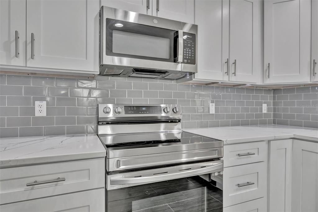 En Venta: $279,000 (3 camas, 2 baños, 1573 Pies cuadrados)