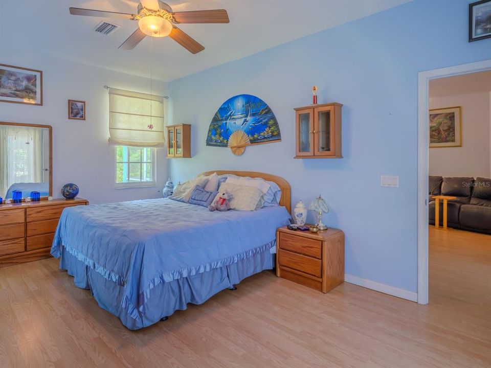 待售: $599,000 (6 贝兹, 4 浴室, 3121 平方英尺)