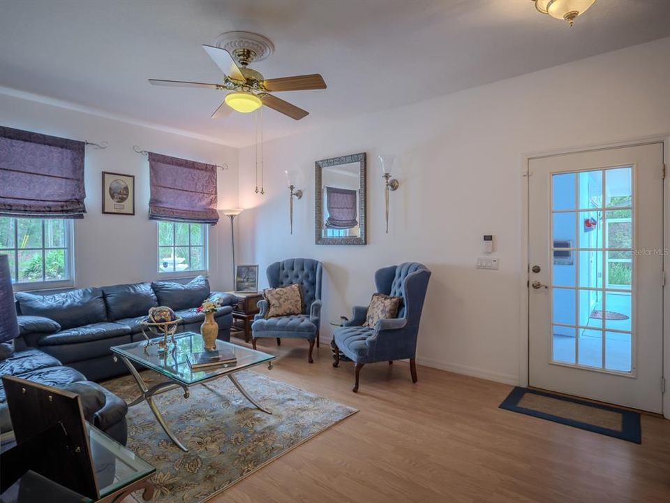 待售: $599,000 (6 贝兹, 4 浴室, 3121 平方英尺)