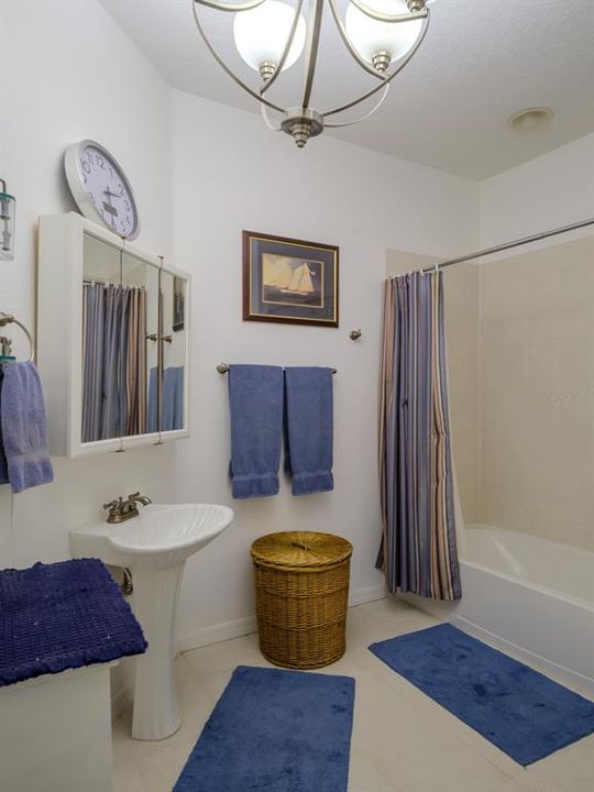 待售: $599,000 (6 贝兹, 4 浴室, 3121 平方英尺)