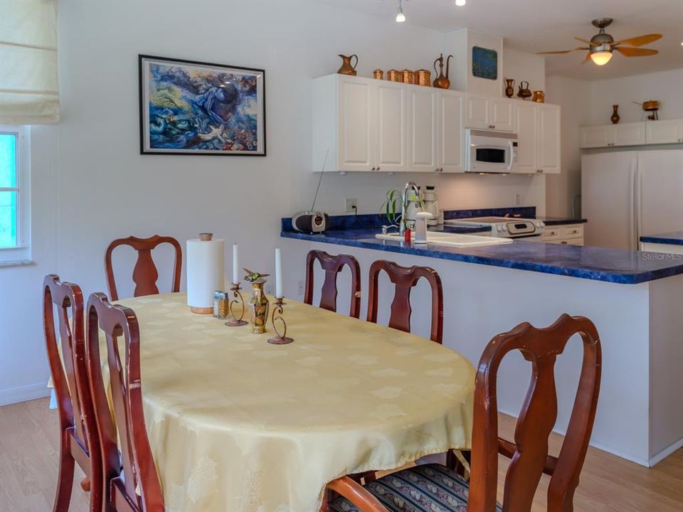 待售: $599,000 (6 贝兹, 4 浴室, 3121 平方英尺)