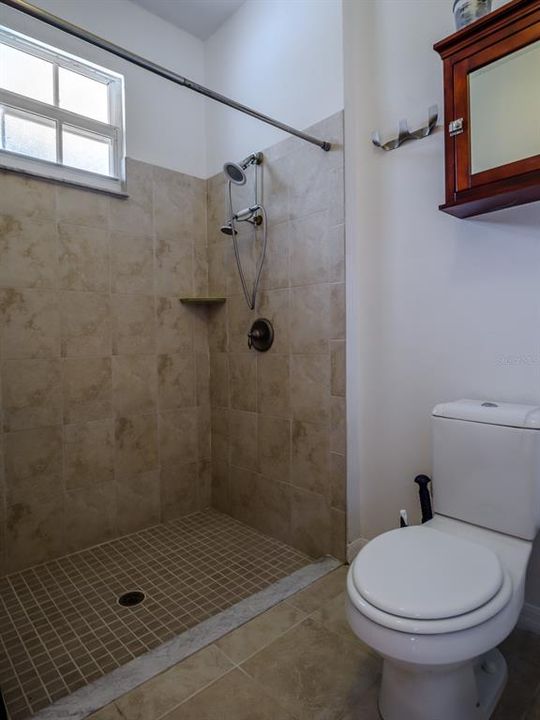 待售: $599,000 (6 贝兹, 4 浴室, 3121 平方英尺)