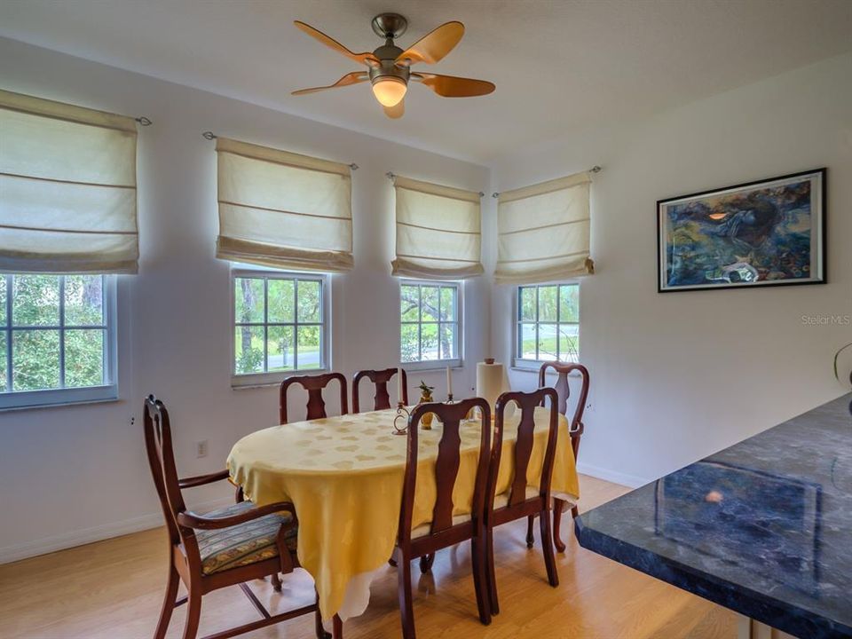 待售: $599,000 (6 贝兹, 4 浴室, 3121 平方英尺)