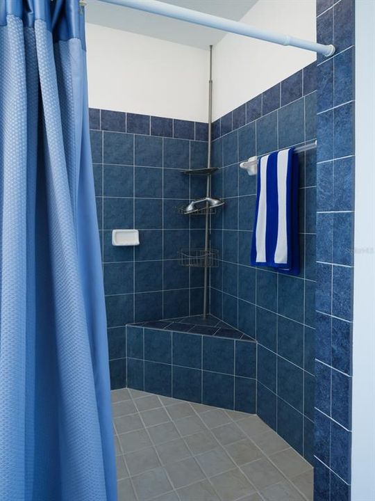 待售: $599,000 (6 贝兹, 4 浴室, 3121 平方英尺)