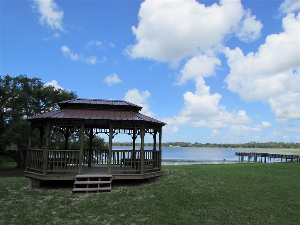 На продажу: $25,000 (0.24 acres)