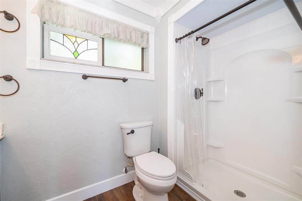 Под контрактом: $450,000 (3 спален, 2 ванн, 2185 Квадратных фут)