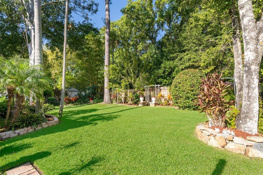 Под контрактом: $450,000 (3 спален, 2 ванн, 2185 Квадратных фут)