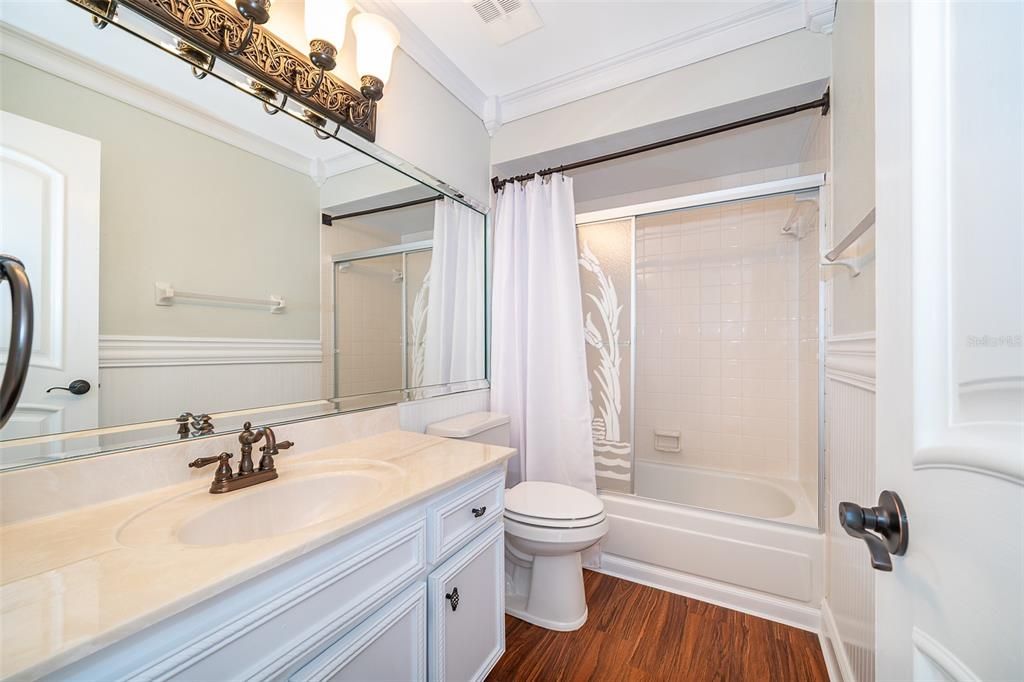 Под контрактом: $450,000 (3 спален, 2 ванн, 2185 Квадратных фут)