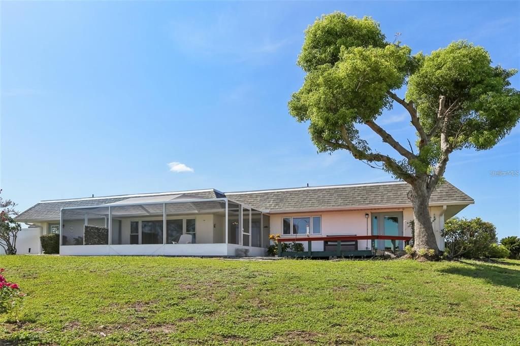 На продажу: $399,900 (2 спален, 2 ванн, 1603 Квадратных фут)