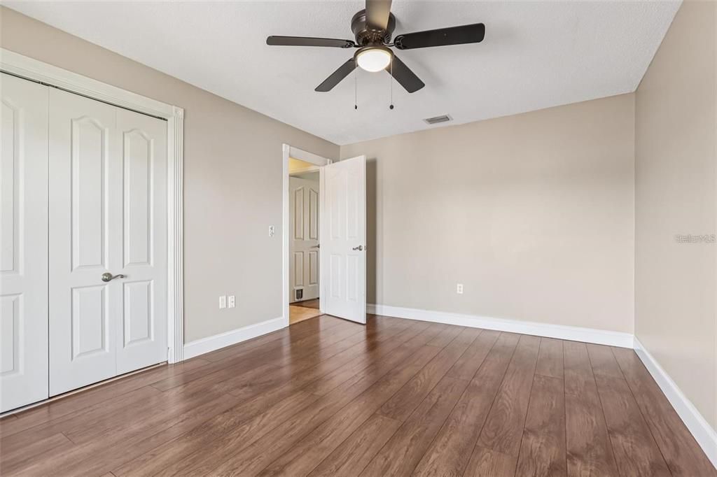 На продажу: $399,900 (2 спален, 2 ванн, 1603 Квадратных фут)