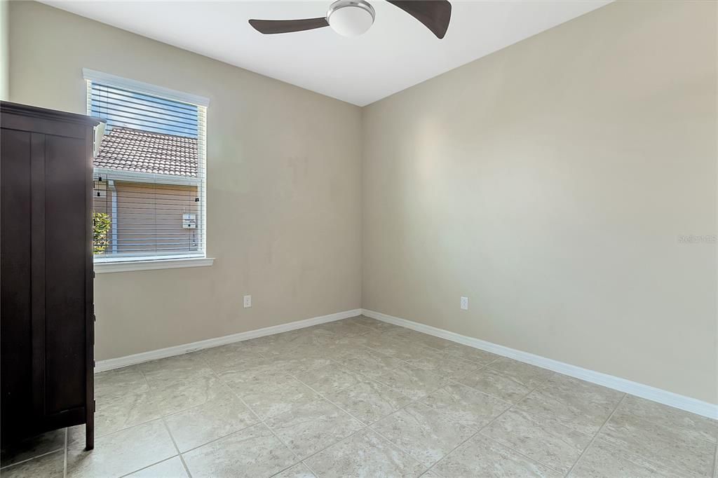 В аренду: $2,445 (3 спален, 2 ванн, 1986 Квадратных фут)