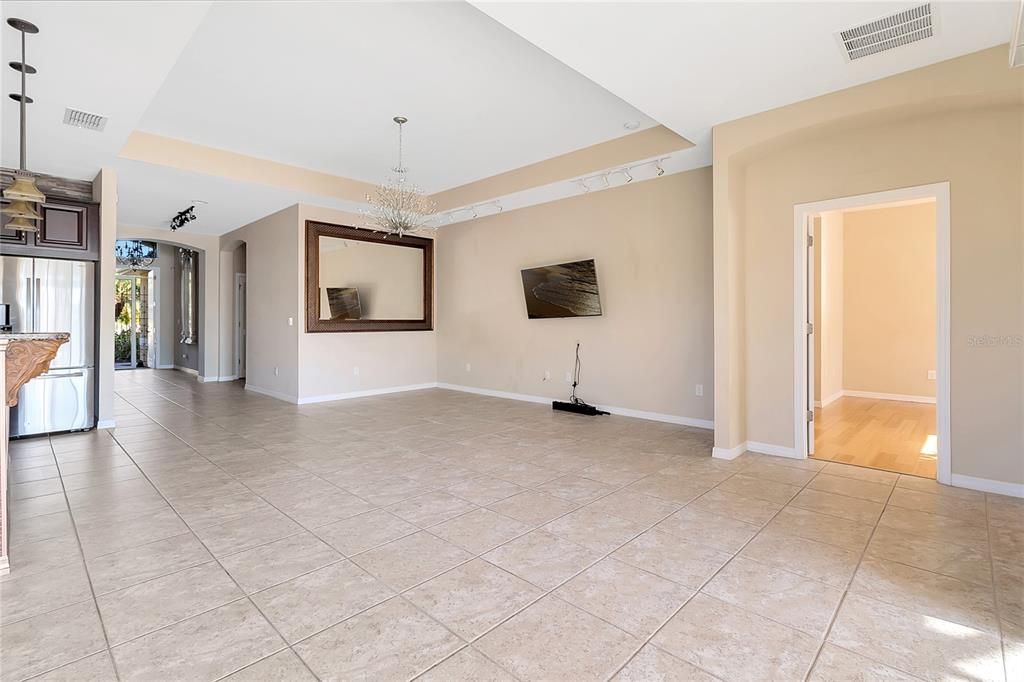 В аренду: $2,445 (3 спален, 2 ванн, 1986 Квадратных фут)