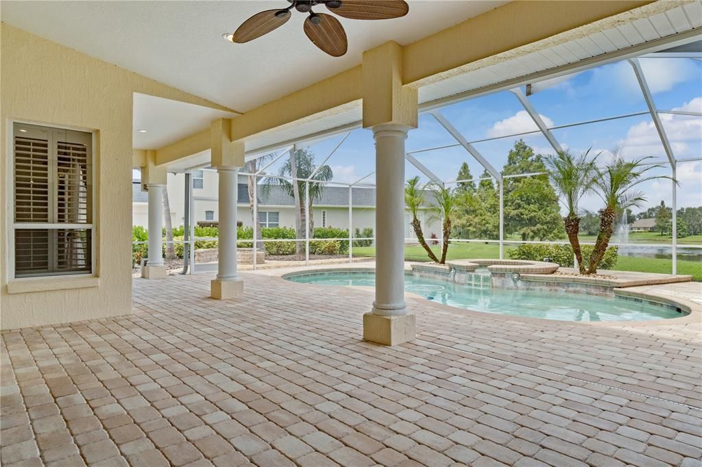 For Sale: $715,000 (4 beds, 3 baths, 2591 Square Feet)