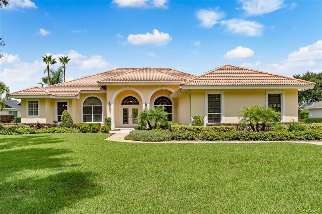 For Sale: $715,000 (4 beds, 3 baths, 2591 Square Feet)